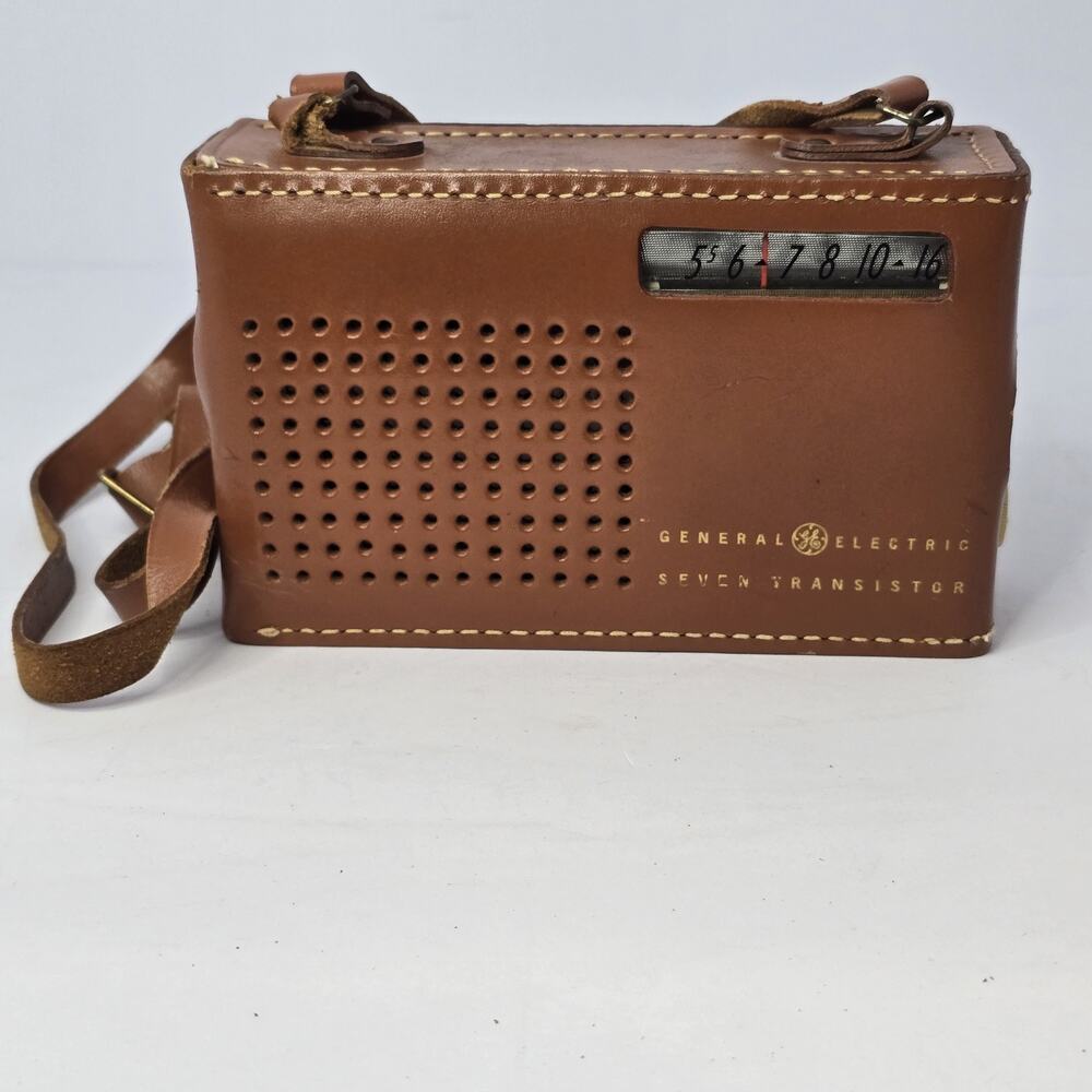 Vintage GE P-807B Seven Transistor Radio w/ Leather Case Untested Static Heard